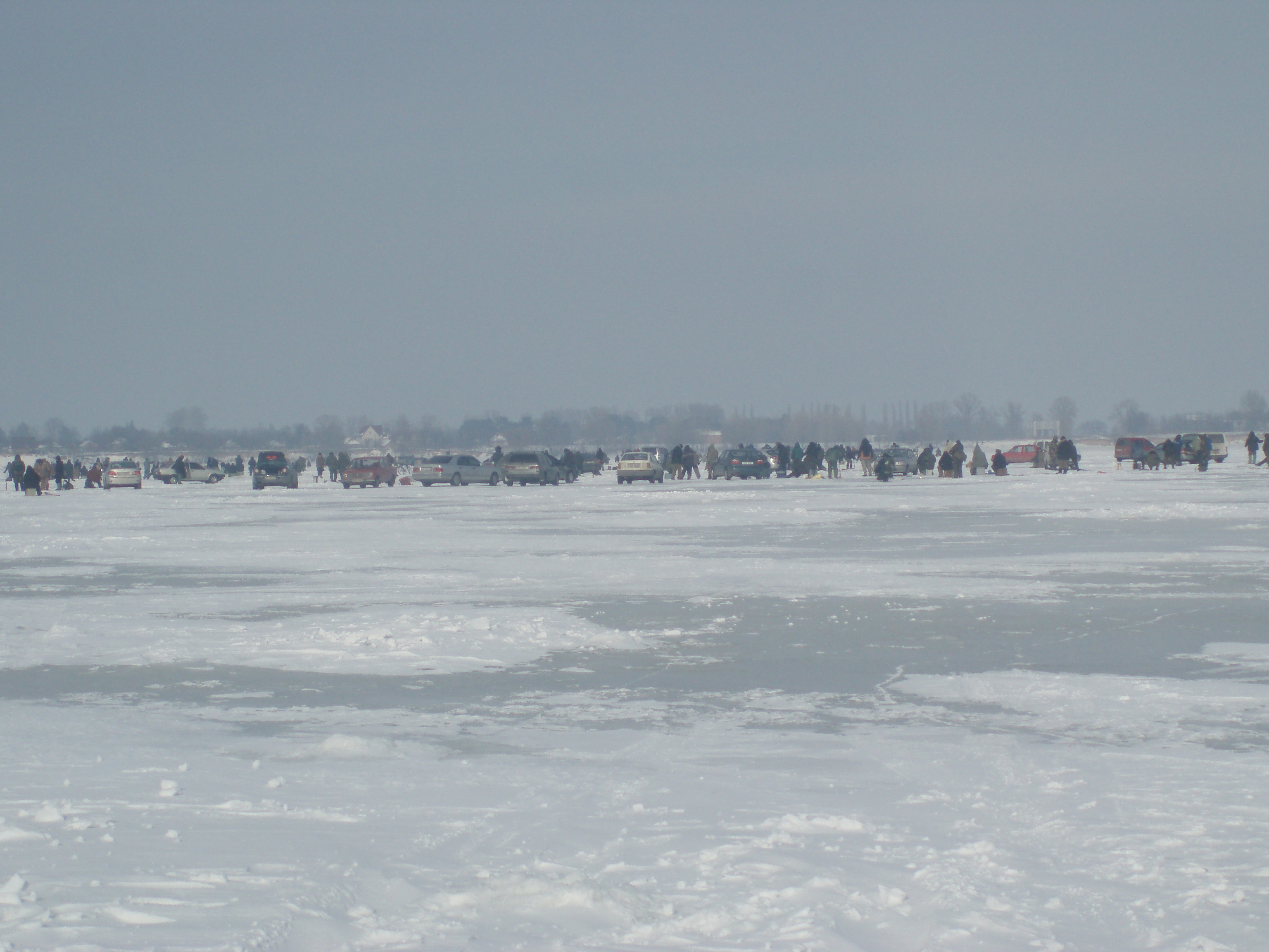 Зимняя рыбалка на Киевском море (Водохранилище) 2010 год - на судака